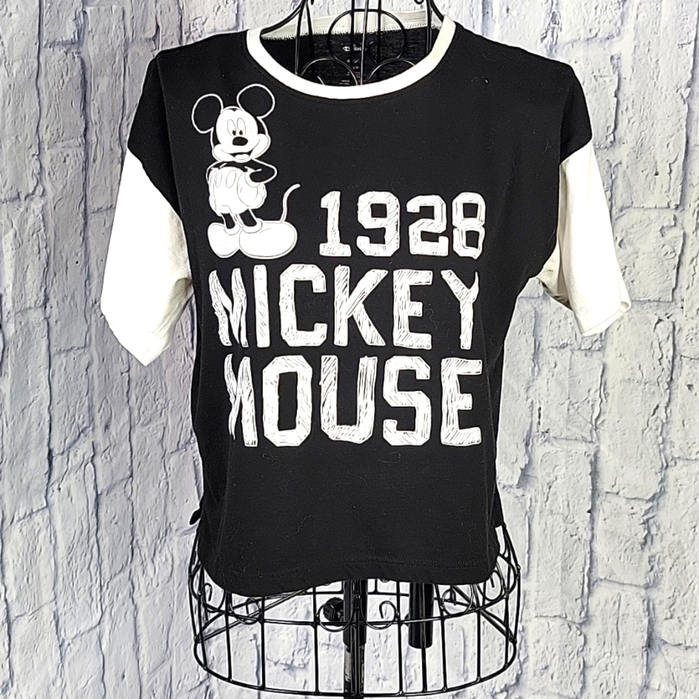 DISNEY 1928 MICKEY MOUSE Black and White Cropped Top Small‎ Petite